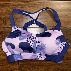 NWOT - Under Armour Women's sports bra